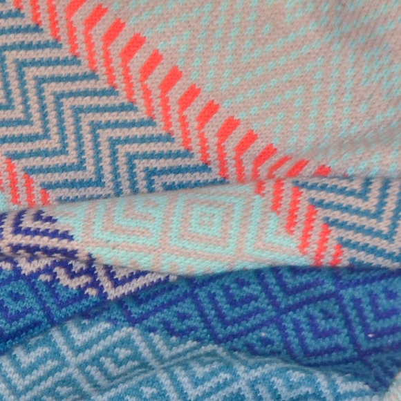 BCBG colorful poncho - Picture 4 of 5